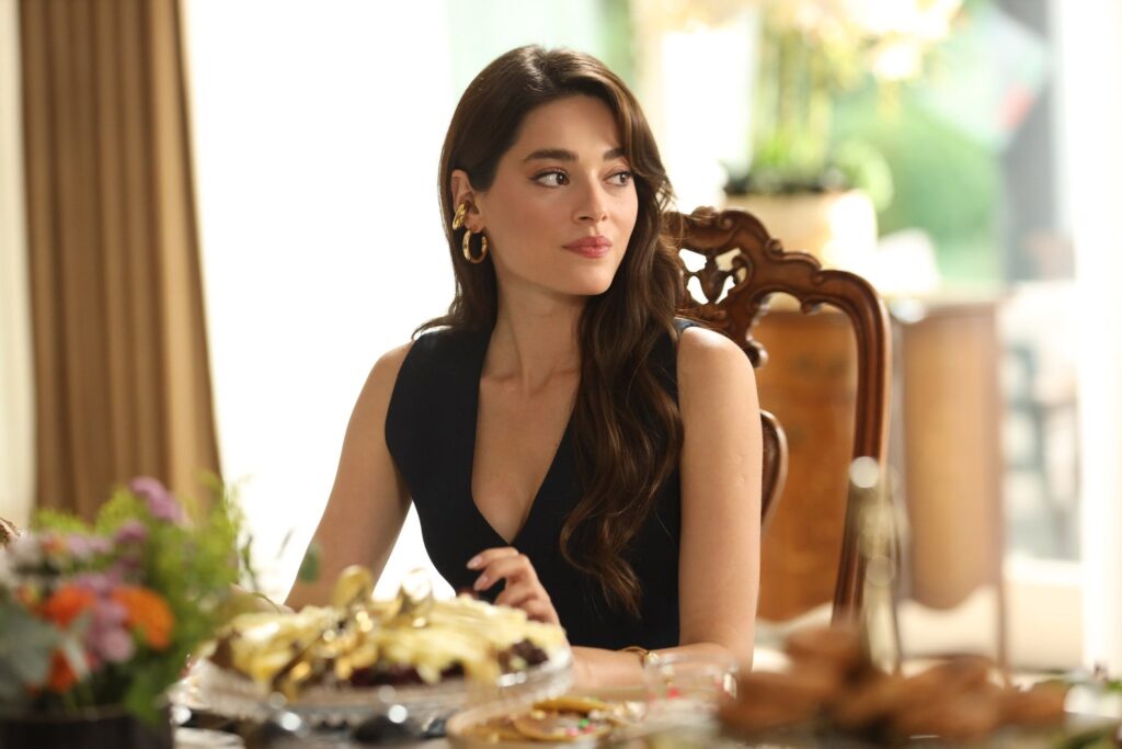 مسلسل غريب في المرآة يختتم رحلته عند الحلقة السابعة