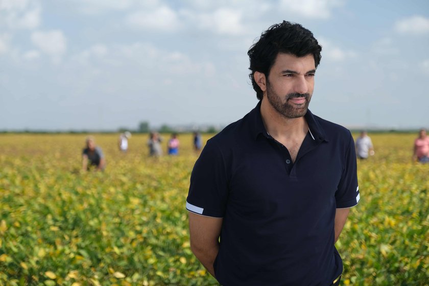 مسلسل الأراضي المباركة (bereketli topraklar)